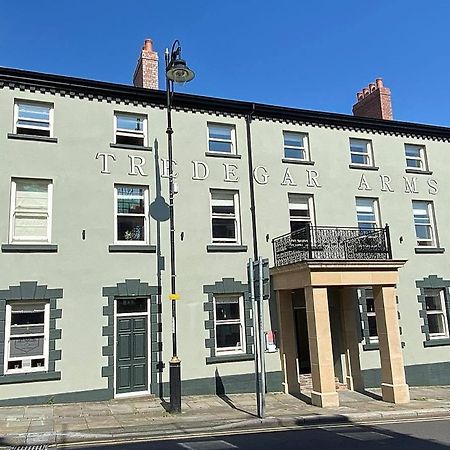 Tredegar Arms Hotel ภายนอก รูปภาพ