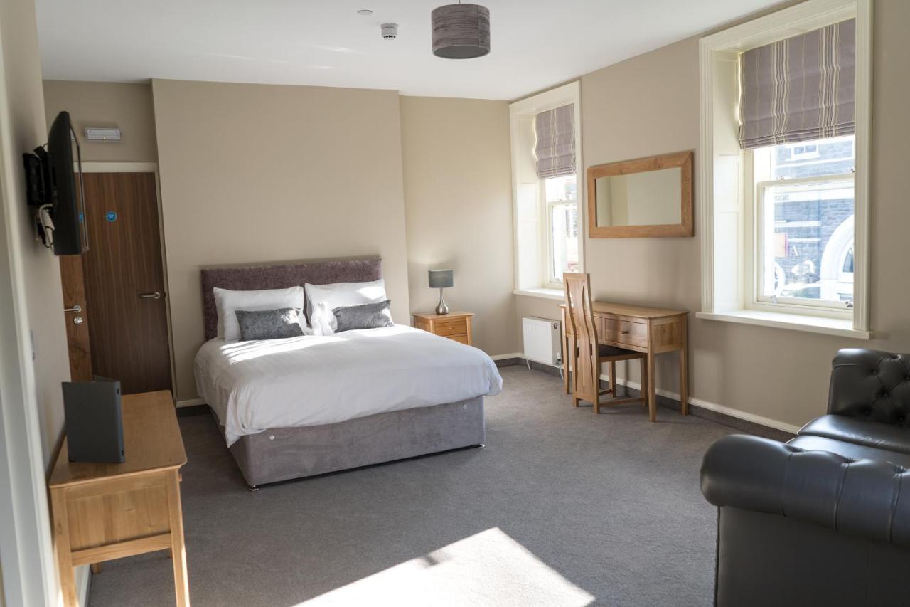 Tredegar Arms Hotel ภายนอก รูปภาพ