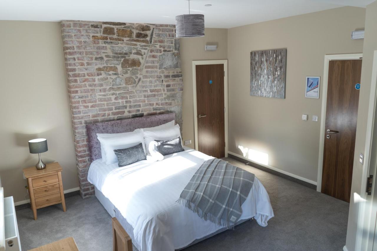 Tredegar Arms Hotel ภายนอก รูปภาพ