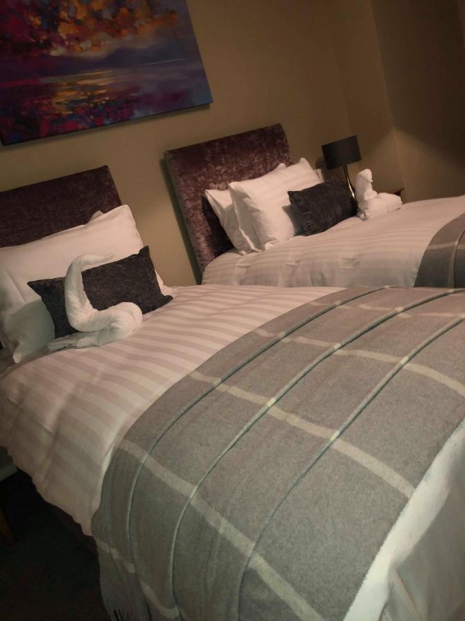 Tredegar Arms Hotel ภายนอก รูปภาพ